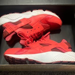 Women’s Nike hurache